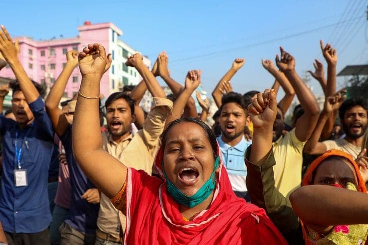 পোশাকশ্রমিকের ন্যূনতম মজুরি ৩০ হাজার টাকা: কেন জরুরি?
